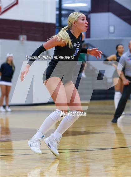 Thumbnail 1 in Plano West @ Plano photogallery.