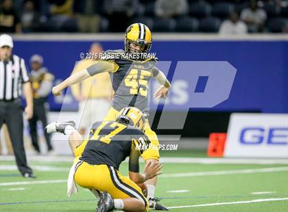 Thumbnail 3 in Chandler vs.Valdosta (Geico State Champions Bowl Series) photogallery.