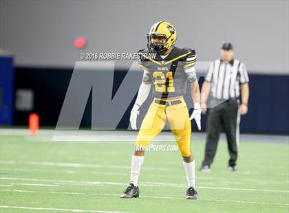 Thumbnail 2 in Chandler vs.Valdosta (Geico State Champions Bowl Series) photogallery.