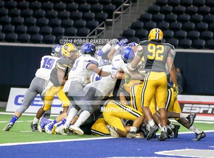 Thumbnail 3 in Chandler vs.Valdosta (Geico State Champions Bowl Series) photogallery.