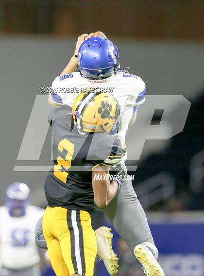 Thumbnail 3 in Chandler vs.Valdosta (Geico State Champions Bowl Series) photogallery.