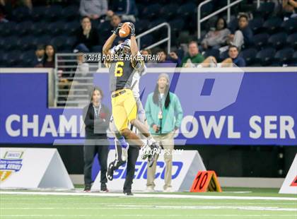 Thumbnail 1 in Chandler vs.Valdosta (Geico State Champions Bowl Series) photogallery.