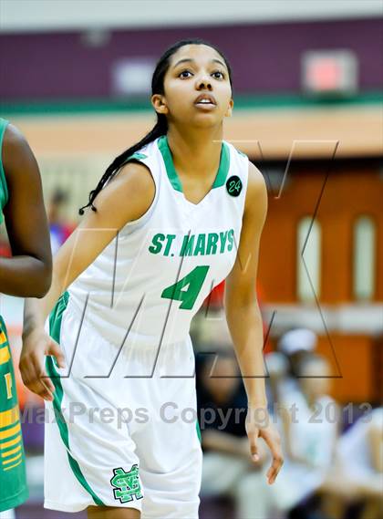 Thumbnail 2 in St. Mary's vs. Long Beach Poly (Nike Tournament of Champions) photogallery.