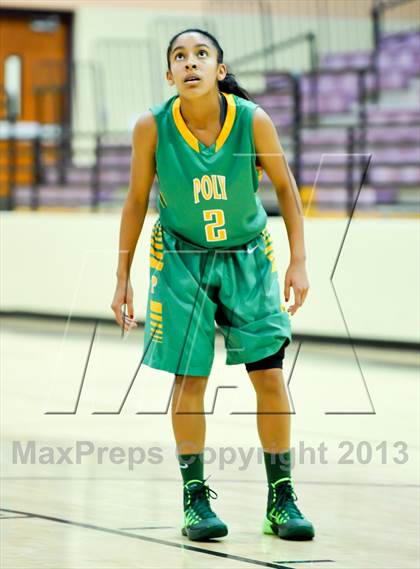 Thumbnail 2 in St. Mary's vs. Long Beach Poly (Nike Tournament of Champions) photogallery.
