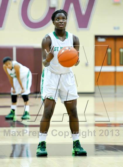 Thumbnail 1 in St. Mary's vs. Long Beach Poly (Nike Tournament of Champions) photogallery.