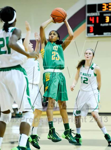 Thumbnail 2 in St. Mary's vs. Long Beach Poly (Nike Tournament of Champions) photogallery.