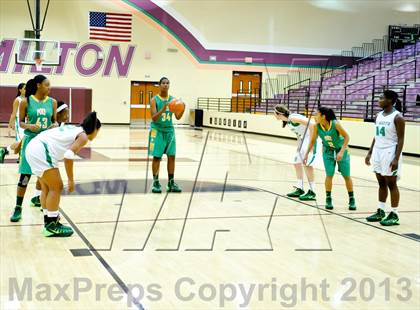 Thumbnail 2 in St. Mary's vs. Long Beach Poly (Nike Tournament of Champions) photogallery.