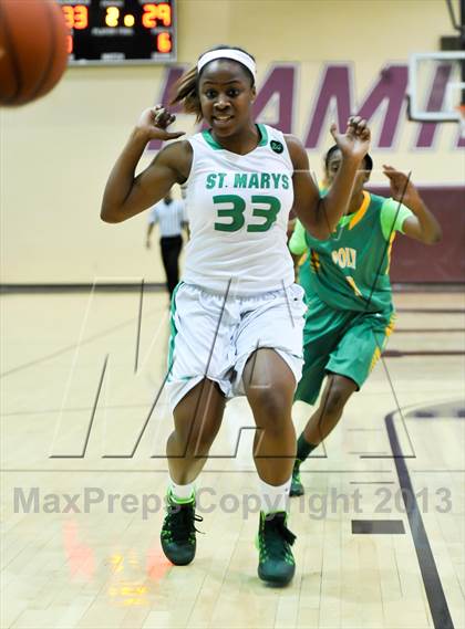 Thumbnail 2 in St. Mary's vs. Long Beach Poly (Nike Tournament of Champions) photogallery.