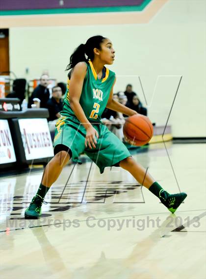 Thumbnail 3 in St. Mary's vs. Long Beach Poly (Nike Tournament of Champions) photogallery.