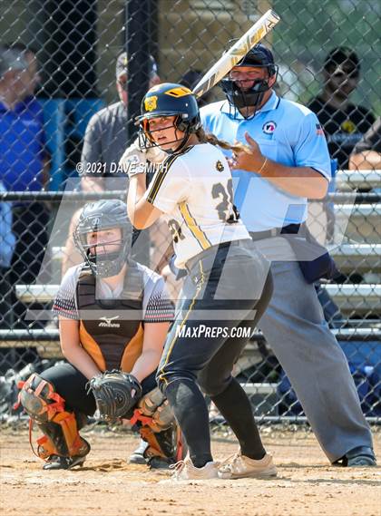 Thumbnail 2 in Valley vs Bettendorf (Rick Doran Classic) photogallery.