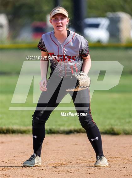 Thumbnail 2 in Valley vs Bettendorf (Rick Doran Classic) photogallery.