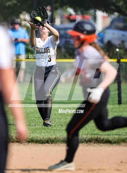 Thumbnail 3 in Valley vs Bettendorf (Rick Doran Classic) photogallery.