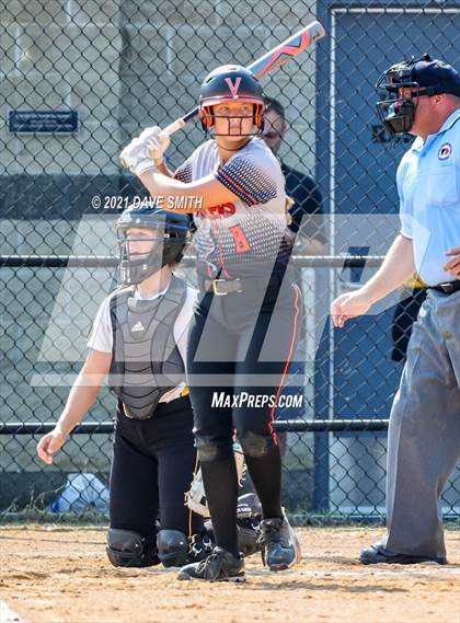Thumbnail 3 in Valley vs Bettendorf (Rick Doran Classic) photogallery.