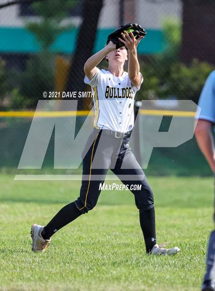 Thumbnail 3 in Valley vs Bettendorf (Rick Doran Classic) photogallery.