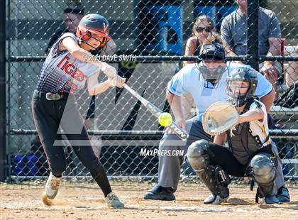 Thumbnail 1 in Valley vs Bettendorf (Rick Doran Classic) photogallery.
