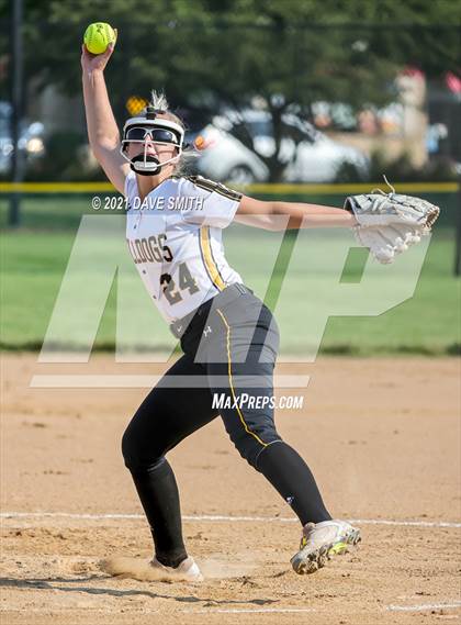 Thumbnail 1 in Valley vs Bettendorf (Rick Doran Classic) photogallery.