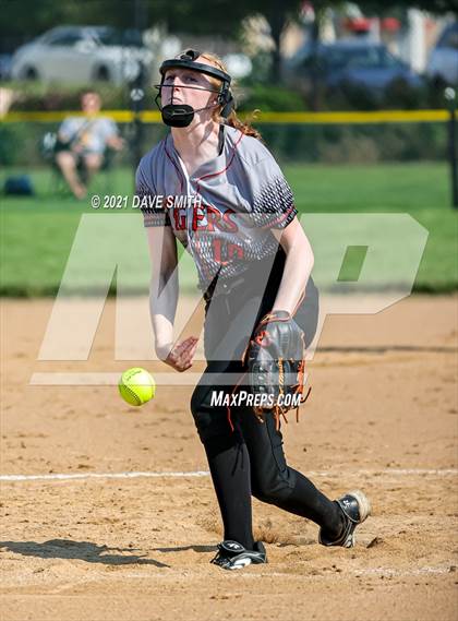 Thumbnail 1 in Valley vs Bettendorf (Rick Doran Classic) photogallery.