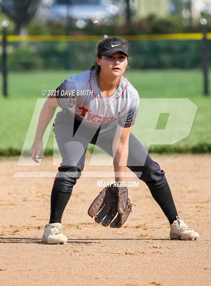 Thumbnail 1 in Valley vs Bettendorf (Rick Doran Classic) photogallery.