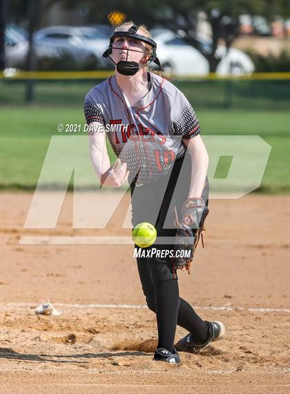 Thumbnail 1 in Valley vs Bettendorf (Rick Doran Classic) photogallery.