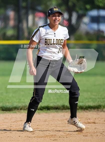 Thumbnail 2 in Valley vs Bettendorf (Rick Doran Classic) photogallery.