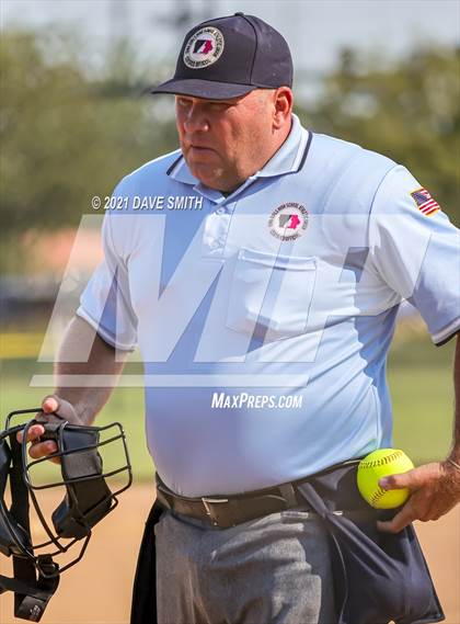 Thumbnail 2 in Valley vs Bettendorf (Rick Doran Classic) photogallery.