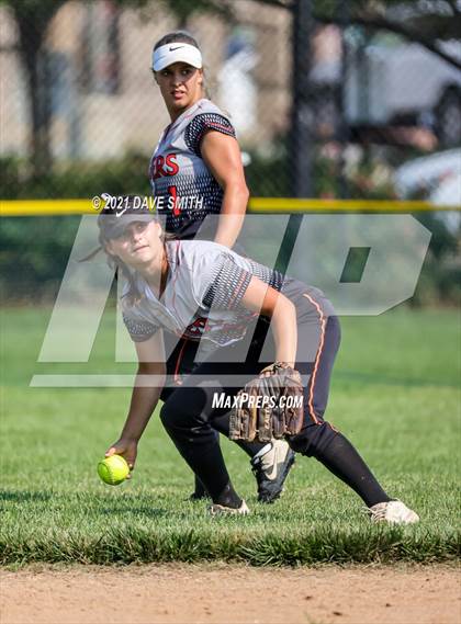 Thumbnail 1 in Valley vs Bettendorf (Rick Doran Classic) photogallery.
