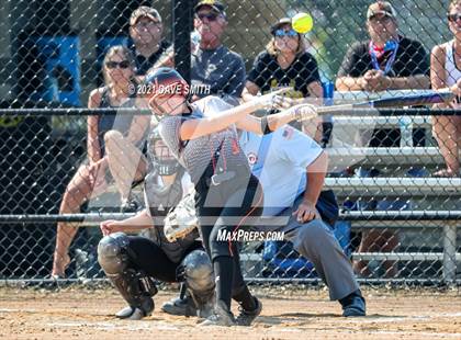 Thumbnail 3 in Valley vs Bettendorf (Rick Doran Classic) photogallery.