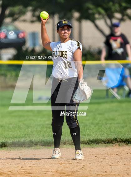 Thumbnail 2 in Valley vs Bettendorf (Rick Doran Classic) photogallery.