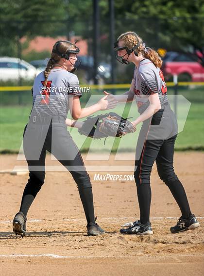 Thumbnail 3 in Valley vs Bettendorf (Rick Doran Classic) photogallery.