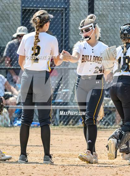 Thumbnail 2 in Valley vs Bettendorf (Rick Doran Classic) photogallery.
