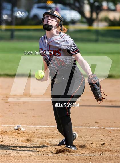 Thumbnail 3 in Valley vs Bettendorf (Rick Doran Classic) photogallery.