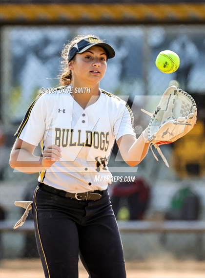 Thumbnail 2 in Valley vs Bettendorf (Rick Doran Classic) photogallery.