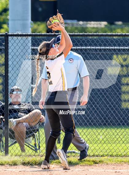 Thumbnail 1 in Valley vs Bettendorf (Rick Doran Classic) photogallery.