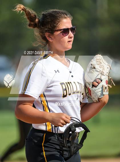 Thumbnail 2 in Valley vs Bettendorf (Rick Doran Classic) photogallery.
