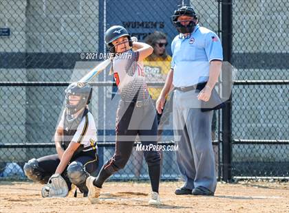 Thumbnail 3 in Valley vs Bettendorf (Rick Doran Classic) photogallery.