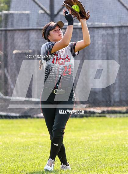 Thumbnail 1 in Valley vs Bettendorf (Rick Doran Classic) photogallery.