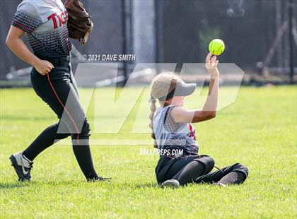 Thumbnail 3 in Valley vs Bettendorf (Rick Doran Classic) photogallery.