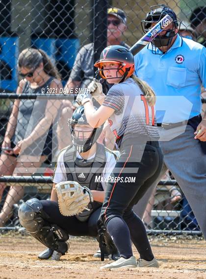 Thumbnail 2 in Valley vs Bettendorf (Rick Doran Classic) photogallery.