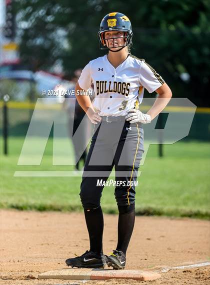 Thumbnail 3 in Valley vs Bettendorf (Rick Doran Classic) photogallery.