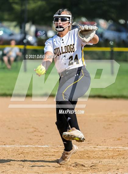 Thumbnail 1 in Valley vs Bettendorf (Rick Doran Classic) photogallery.
