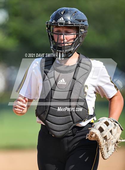 Thumbnail 1 in Valley vs Bettendorf (Rick Doran Classic) photogallery.