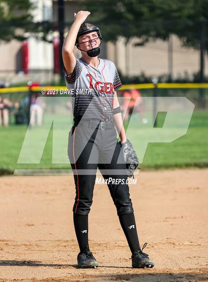 Thumbnail 2 in Valley vs Bettendorf (Rick Doran Classic) photogallery.