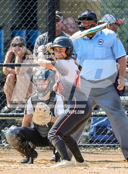 Thumbnail 2 in Valley vs Bettendorf (Rick Doran Classic) photogallery.