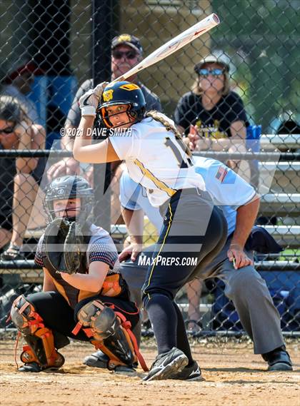 Thumbnail 2 in Valley vs Bettendorf (Rick Doran Classic) photogallery.