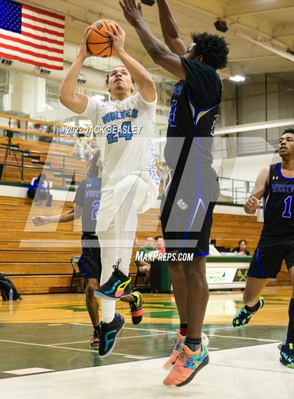 Thumbnail 1 in Westview vs. Estrella Foothills (Judy Dixon Holiday Tournament) photogallery.