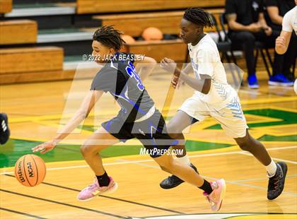 Thumbnail 3 in Westview vs. Estrella Foothills (Judy Dixon Holiday Tournament) photogallery.