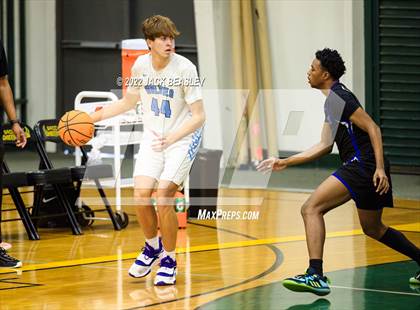 Thumbnail 1 in Westview vs. Estrella Foothills (Judy Dixon Holiday Tournament) photogallery.