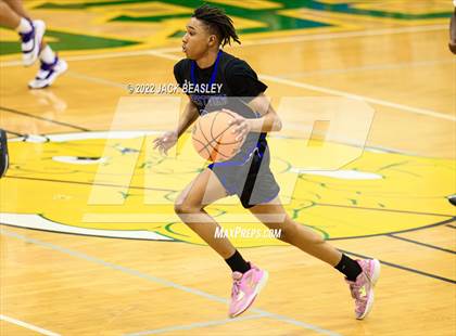 Thumbnail 2 in Westview vs. Estrella Foothills (Judy Dixon Holiday Tournament) photogallery.