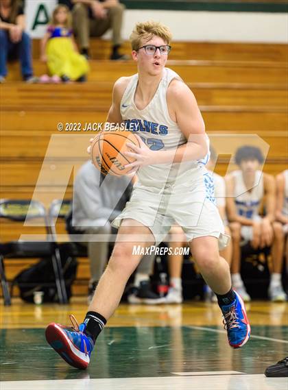 Thumbnail 1 in Westview vs. Estrella Foothills (Judy Dixon Holiday Tournament) photogallery.