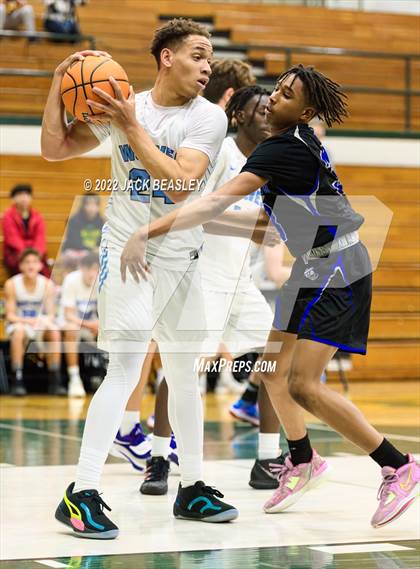 Thumbnail 2 in Westview vs. Estrella Foothills (Judy Dixon Holiday Tournament) photogallery.